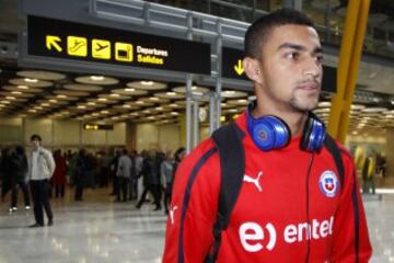 El actual volante de Internacional de Porto Alegre también jugó aquel partido ante Uruguay en Maldonado. Lo hizo en la posición de lateral derecho, y le tocó marcar a un efectivo Edinson Cavani. Con el paso de los años, su nombre solo apareció en convocatorias del medio local.