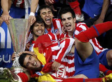 El 9 de junio de 2010 ganó la Europa League con el Atleti ganando por 2 goles a 1 al Fulham, en la final disputada en Hamburgo.