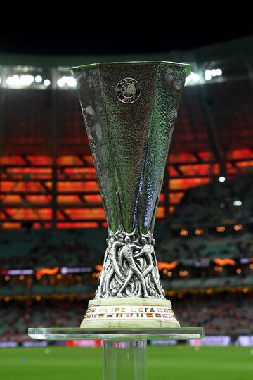 El trofeo de la Europa League.