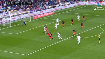 Y cuando el pánico reinaba... ¡Marcelo con el gol que puede valer una Liga!