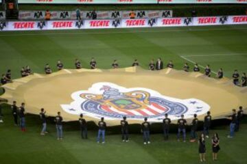 Guadalajara y Monarcas disputaron el título copero de la Liga MX y los aficionados mostraron el colorido en las tribunas. ¡Mucho amor!