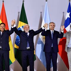 Gustavo Petro anuncia que Colombia se reintegrará a la Unasur