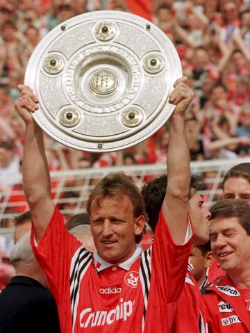 Profesional entre 1980 y 1998.