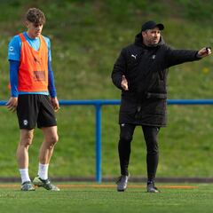 Coudet entrena con normalidad en la sesión de la tarde