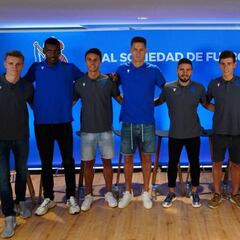 Los fichajes de la Real Sociedad se presentan en sociedad