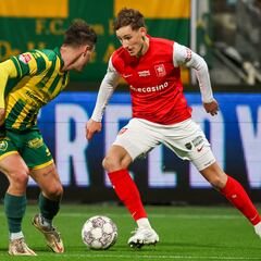 Van Bommel cría a un goleador