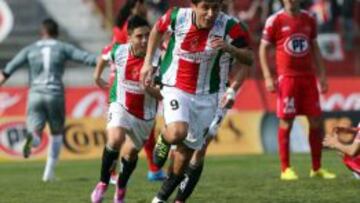 Ramos festeja uno de los goles convertidos este año por Palestino. Fue en La Cisterna, contra Ñublense.