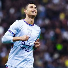 Cristiano se estrena con el Al Nassr de penalti y rescata un punto en el 92′