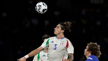 El defensor italiano abandona la concentración de la Azzurri debido a una lesión luego del partido ante Francia en UEFA Nations League.