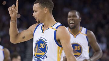 Stephen Curry y Kevin Durant, dos MVP que inician etapa juntos en Golden State Warriors.