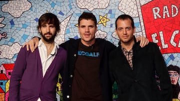 MADRID, SPAIN - NOVEMBER 24: (L-R) David Otero, Dani Martin and Chema Ruiz from the spanish band El Canto del Loco attend 'La Colifata Presenta: El Canto del Loco' photocall at Casa de America on November 24, 2009 in Madrid, Spain. (Photo by Eduardo Parra/Getty Images)