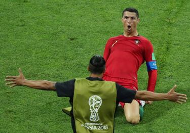 Portugal privileged to have "humble" Ronaldo, says Pepe