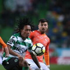 Un gol en el descuento salva al Sporting frente al colista