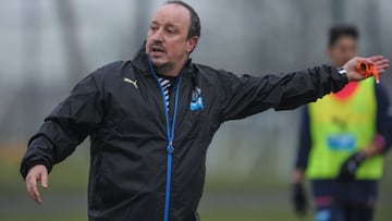 Rafa Benítez, alternativa para dirigir a James y Mina en Everton