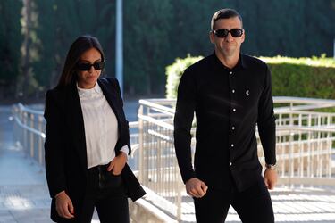 Jaume Doménech, exfutbolista español, en el tanatorio de Valencia para despedir a José Manuel Ochotorena.