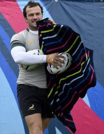 Bismarck du Plessis durante el entrenamiento de Sudáfrica.