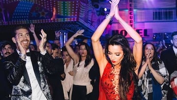 Pilar Rubio ense?a el segundo vestido que llev車 en su boda con Sergio Ramos