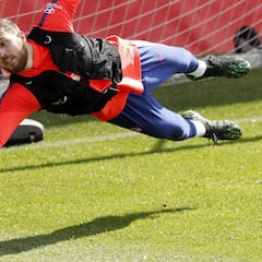Oblak se queda en el cuarto escalón de cláusulas del Atlético