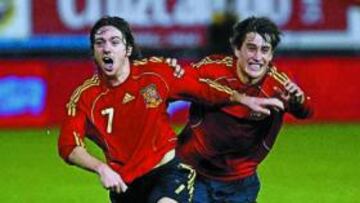 <b>EN EL LÍMITE. </b>Sisi celebra con Bojan el gol que dio paso a la prórroga ante Suiza.