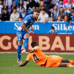 Ni Betis ni Valencia han llamado a Vitoria para pactar la cláusula de salida de Rioja
