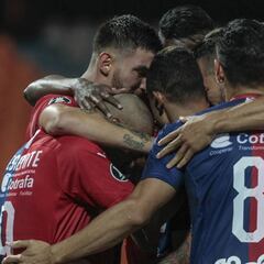 DIM, a parar la tormenta: Recibe a Pereira obligado a ganar