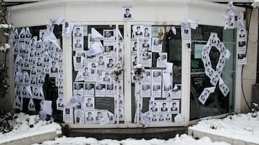 El cierre de la discoteca El Balcón de Rosales de Madrid fue el resultado de un trágico suceso ocurrido en la madrugada del 15 de noviembre de 2008. El estudiante Álvaro Ussía Caballero, de 18 años, falleció a las puertas del local tras recibir una paliza presuntamente a manos de los porteros de la discoteca.