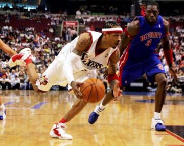 Alen Iverson jugo en la NBA 14 temporadas (1996-2010) con Philadelphia 76ers, Denver Nuggets, Detroit Pistons y Memphis Grizzlies. Primera posición del Draft de 1996 por Philadelphia jugó en 2001 fue MVP y All-Star Game ademÃ¡s de jugar finales NBA con 76yers contra los Lakers. 
Con 17 años Iverson fue condenado a 15 años de cárcel tras una discusión que derivó en una batalla campal y una mujer herida en una bolera entre sus amigos negros y un grupo de jóvenes blancos. Iverson cumplió solo cuatro meses de prisión gracias al indulto del gobernador de Virginia. La historia tuvo repercusión nacional en EEUU por el fondo racista al juzgar solo al grupo de jóvenes negros que participaron en la pelea. 