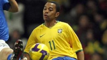 <strong>SACRIFICIO.</strong> Robinho, de acuerdo con las decisiones del seleccionador brasileño.