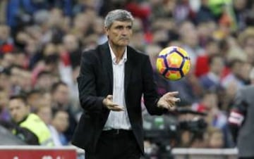 By contrast Malaga's project under former Tottenham Hotspur and Real Madrid coach Juande Ramos is beginning to take shape after they twice came from behind to beat Sporting Gijon 3-2. A run of 10 points from the last possible 15 has lifted Malaga into the