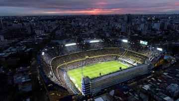 Soccer Football - Argentine Primera Division - Boca Juniors v River Plate - La Bombonera, Buenos Aires, Argentina - September 11, 2022  General view of La Bombenera during the match REUTERS/Emiliano Lasalvia