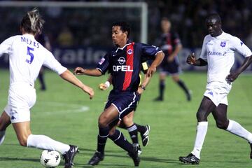 Vistió la camiseta del PSG durante dos temporadas. 