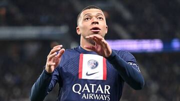 Mbappé, duramte un partido con el PSG.
