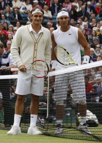 El 6 de julio de 2008 se enfrentaron por sexta vez en un Grand Slam, en está ocasión venció Nadal por 6-4, 6-4, 6-7 (5), 6-7 (8-10) y 9-7 en un partido que duró 4 horas y 46 minutos de juego, pero que realmente mantuvo a los jugadores en la cancha durante casi siete horas por los retrasos que provocó la lluvia