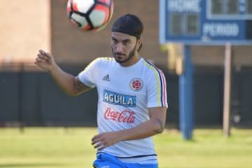 Fuerte calor acompaña trabajo de la Selección Colombia