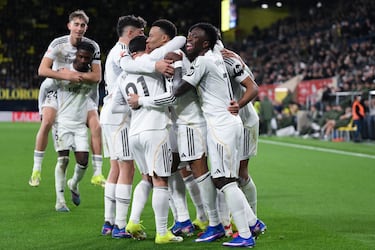 El tridente del Madrid manda sobre el del Barça