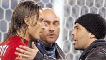 <b>DERBY CALIENTE. </b>El último Lazio-Roma se suspendió por el rumor de la muerte de un niño.