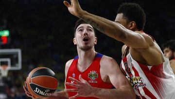 Nando de Colo, ante el Olympiacos, en la &uacute;ltima Final Four.