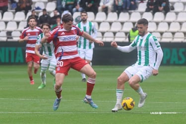 Jacobo y Carracedo para el vacío de Adilson