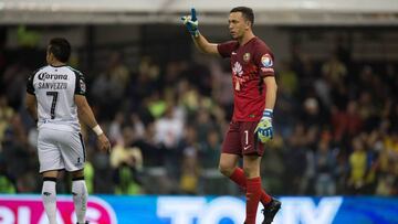 Marches&iacute;n ataj&oacute; dos penales y los Gallos fallaron todos sus disparos para que Am&eacute;rica lograra su boleto a semifinales de Copa al vencer 2-0 en penales a los queretanos.