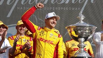 Álex Palou celebra su triunfo en la IndyCar 2024 / HONDA.