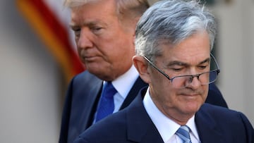 FILE PHOTO: U.S. President Donald Trump looks on as Jerome Powell, his nominee to become chairman of the U.S. Federal Reserve moves to the podium at the White House in Washington, U.S., November 2, 2017. REUTERS/Carlos Barria/File Photo