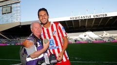 Una medalla conmemorativa para Chema Díaz