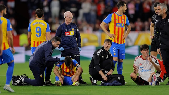 Gayà y Juanlu, trasladados al hospital