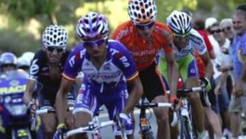 <b>ESCALADORES. </b>Igor Antón y el italiano Nibali en la Vuelta 2010.