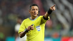 Who is the referee for the Club World Cup final between PSG and Chelsea?