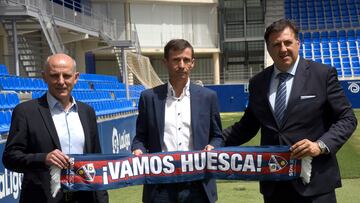 Cuco Ziganda, en su presentación como entrenador del Huesca.