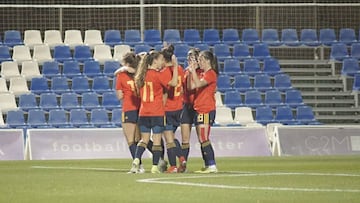 Las jugadoras de la selecci&oacute;n Sub-20 celebran un gol.