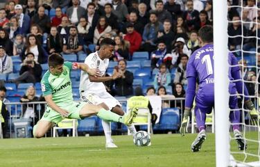 Zidane acknowledges Hazard has changed picture for Vinicius