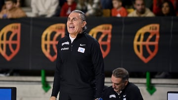 El seleccionador nacional Sergio Scariolo en el partido de la fase de clasificación para el Eurobasket 2025 que las selecciones de España y Eslovaquia en Ourense.