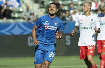 El lateral viene de participar en Copa América con la selección de Paraguay y de inmediato ya reflejó su nivel en el partido de la Supercopa MX donde Cruz Azul goleó a Necaxa.